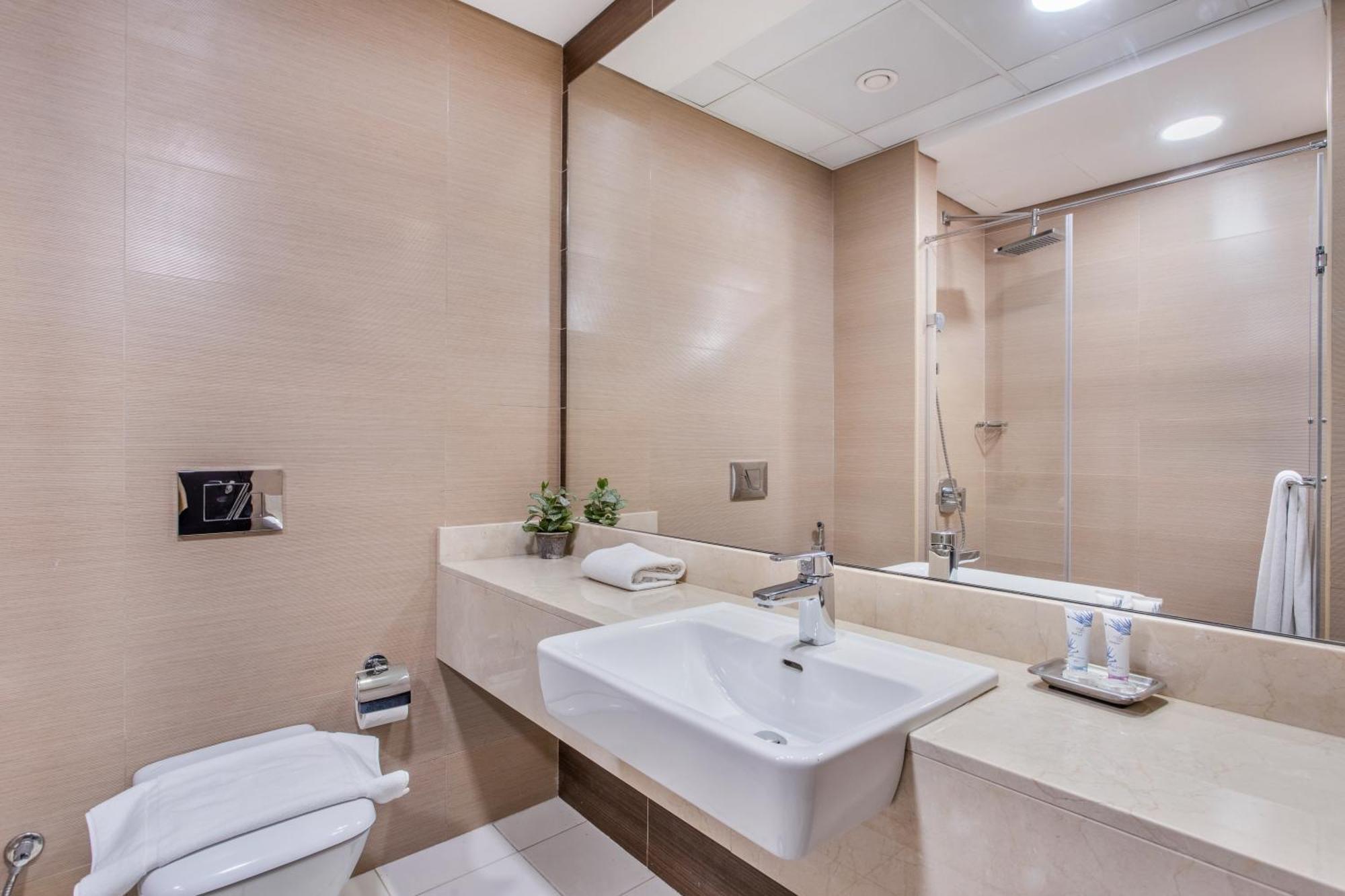 Icon Casa Living - Sparkle Tower 1 Apartment ดูไบ ภายนอก รูปภาพ